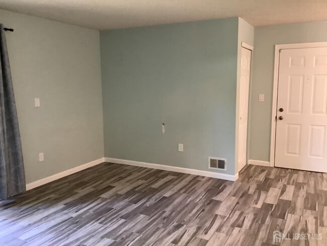 Building Photo - 336 Wimbeldon Ct