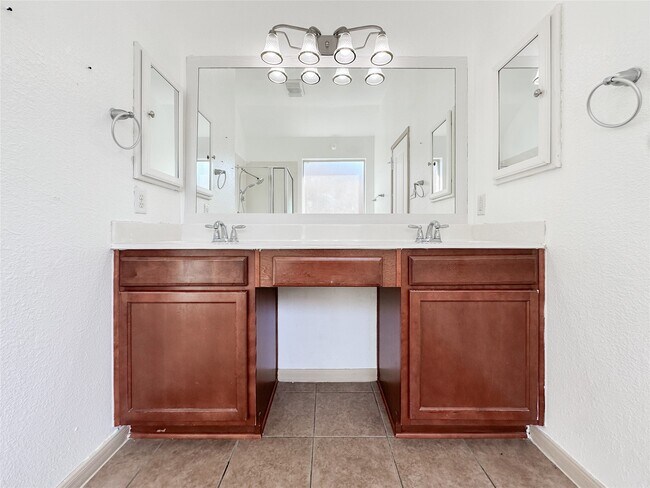 Building Photo - 20319 Little Wing Dr