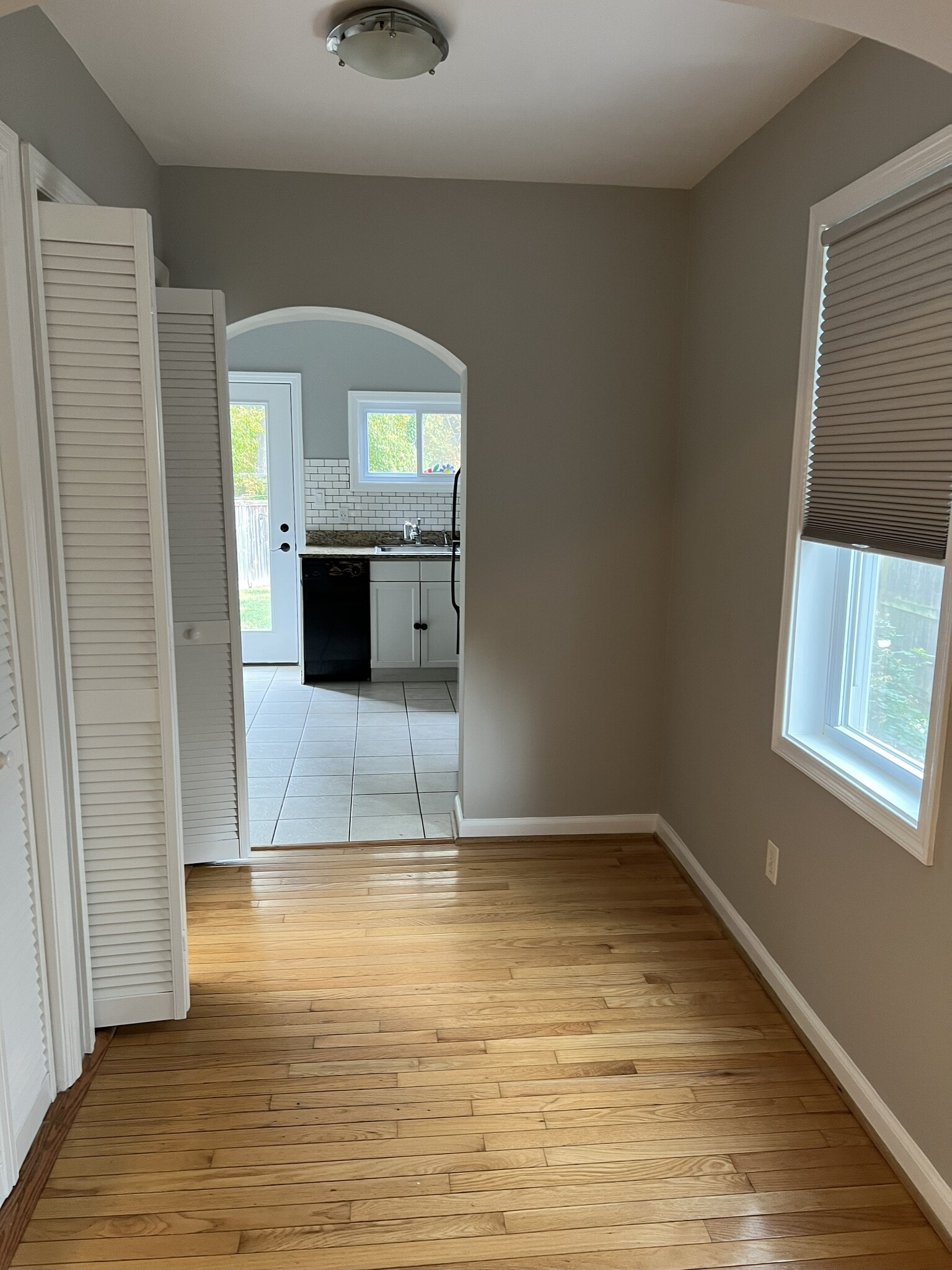 Dining nook - 45 Oswego Ave