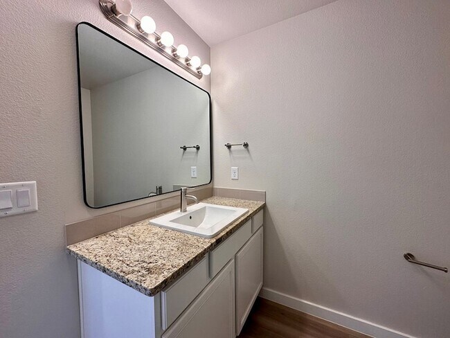 Building Photo - 5817 Settler Ave