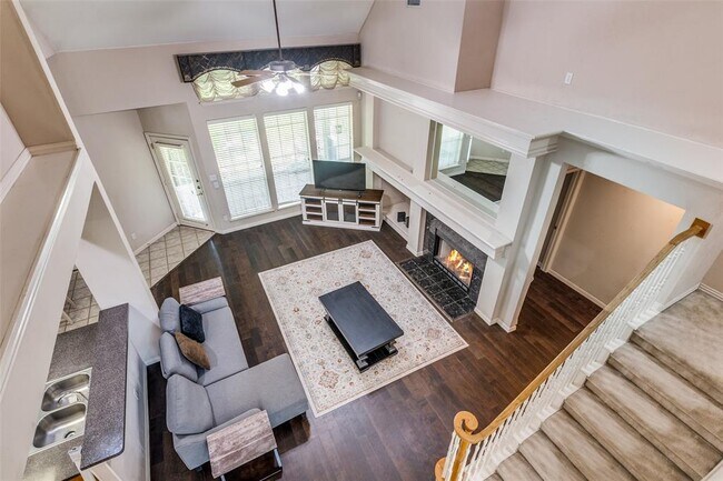 Building Photo - 8412 Greystone Ct