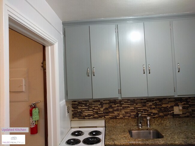 Building Photo - 3805 Torrance Dr