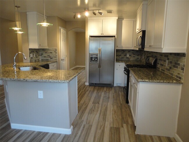 Building Photo - 18142 Flower Grove Ct