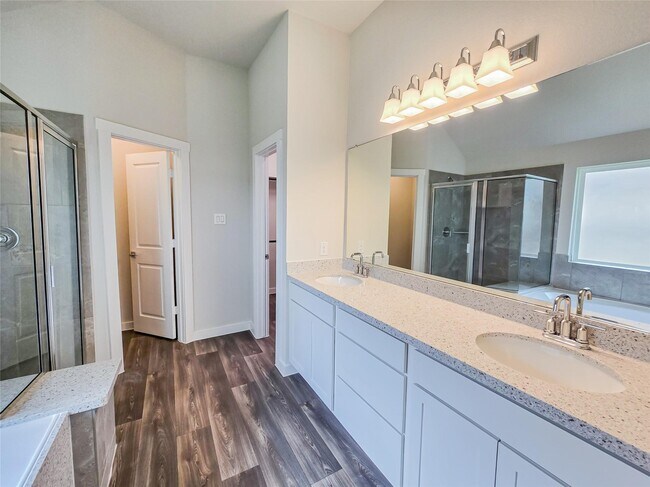 Building Photo - 3068 Sunmoon Ln