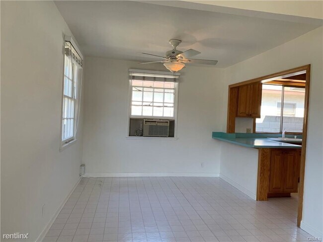 Building Photo - 3 br, 2 bath House - 2100 Dufour Ave