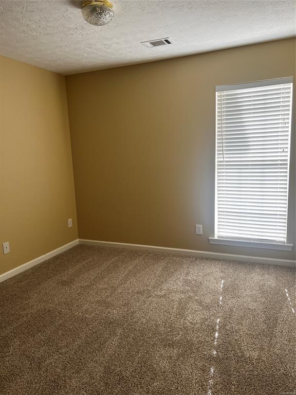 Building Photo - 801 Cottage Ln