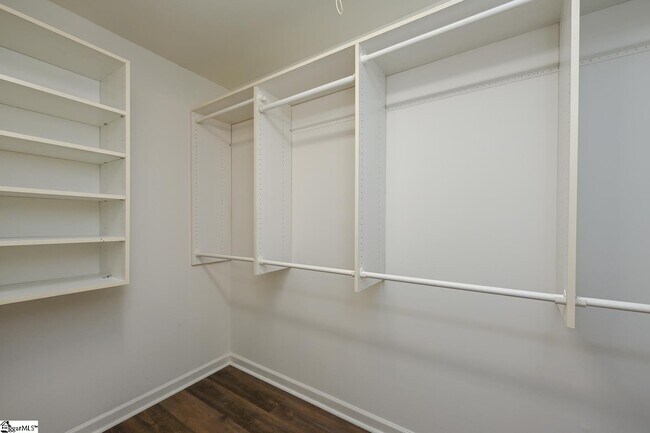 Building Photo - 134 Brookhill Pl