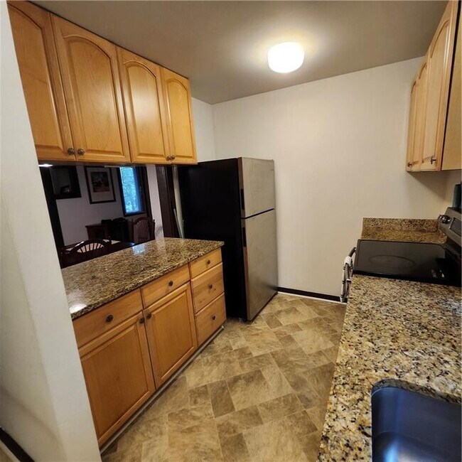 Building Photo - 405 Sconti Ridge