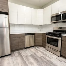 Building Photo - 1609 W Rascher Ave