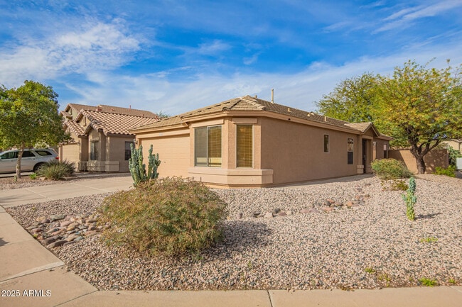 Building Photo - 42346 W Sunland Dr