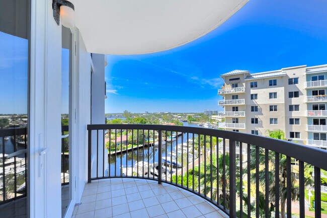 Building Photo - 1361 S Ocean Blvd