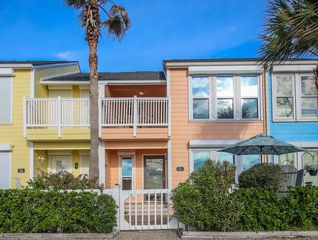 Building Photo - 8316 Seawall Blvd