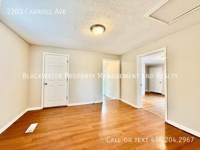 Building Photo - 2203 Carroll Ave