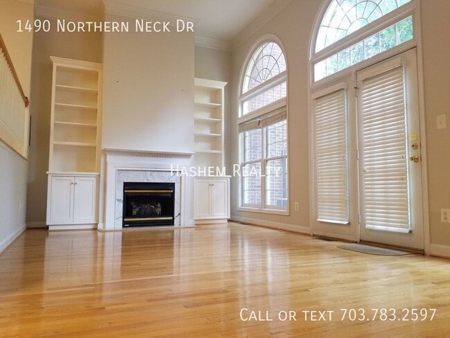 Building Photo - 1490 Northern Neck Dr