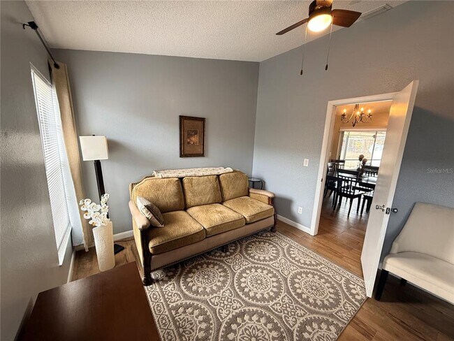 Building Photo - 22497 Glen Ave