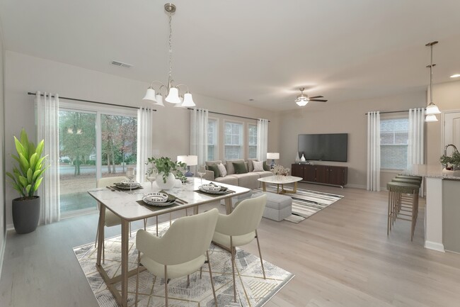 Building Photo - 446 Bainbridge Dr