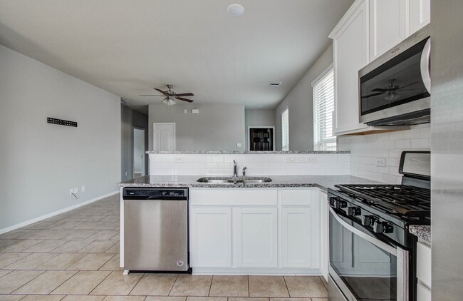 Building Photo - 7427 French Quarter Ct