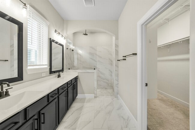 Building Photo - 14918 Mossycup Spur Wy