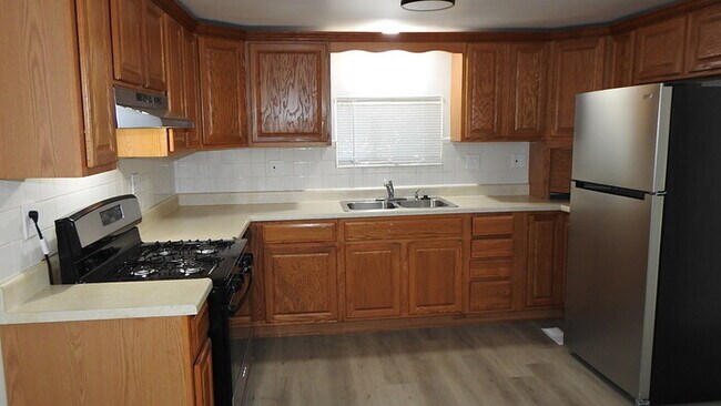 Building Photo - 3bed 2 full bath in North Kansas City, MO