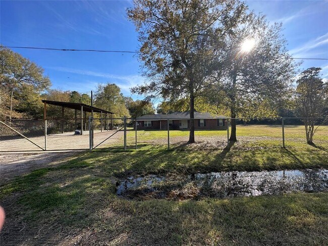 Building Photo - 636 County Rd 3731