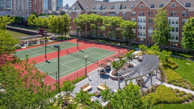 Building Photo - 444 Washington Blvd