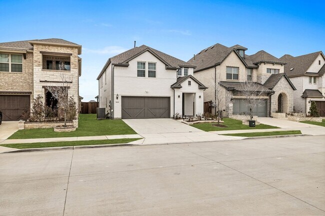 Building Photo - 1444 Kit King Dr