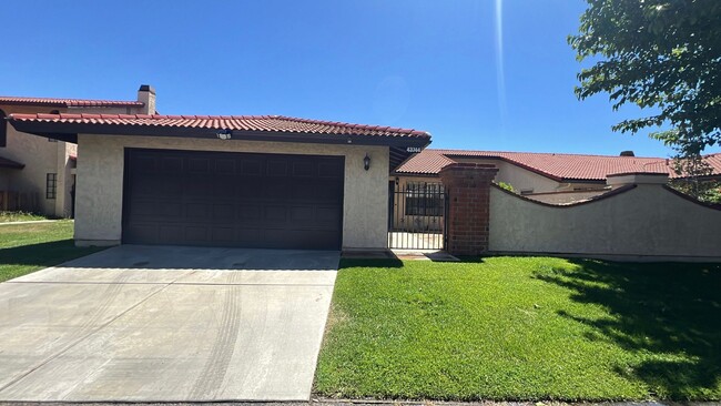 Primary Photo - (APPLICATION PENDING) Beautiful East Lanca...