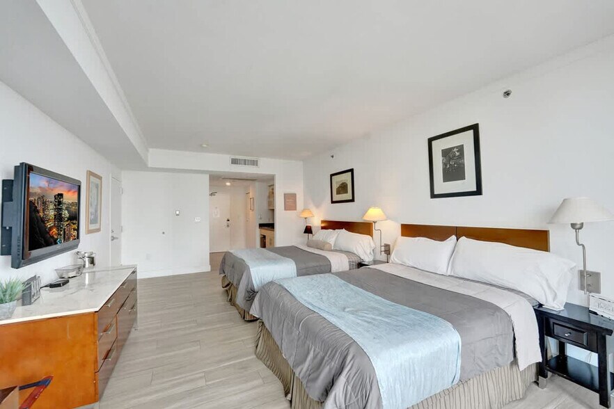 Building Photo - 2889 McFarlane Rd