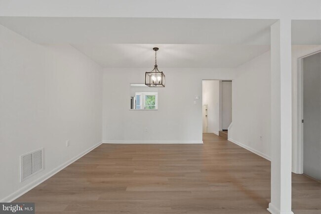 Building Photo - 2846 Schoolhouse Cir