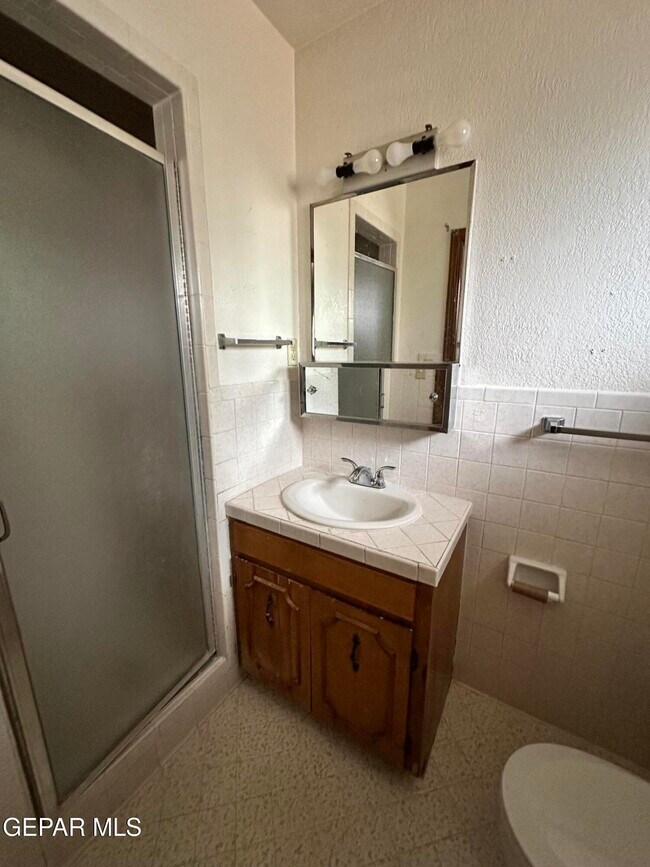 Building Photo - 815 Del Mar Dr