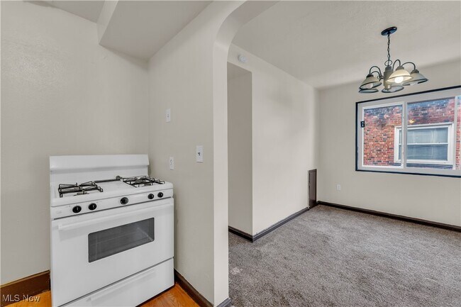 Building Photo - 5208 Lee Rd