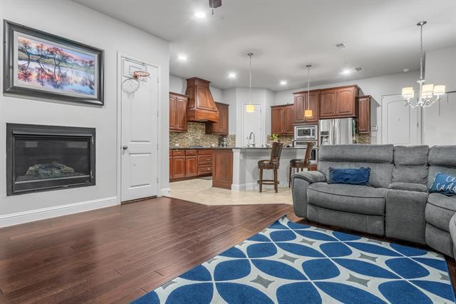 Building Photo - 1229 Harris Hawk Way