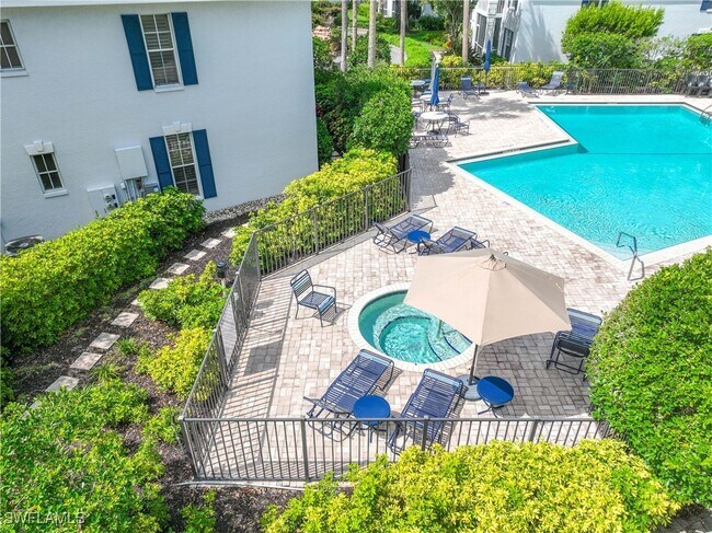 Building Photo - 7050 Barrington Cir