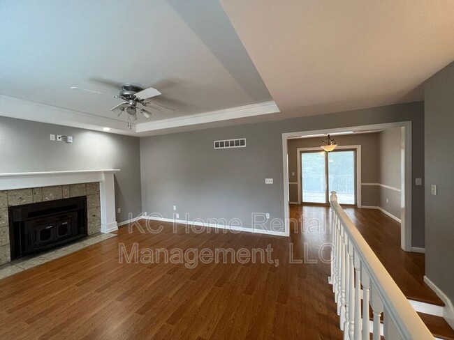 Building Photo - 8704 N Shannon Ave