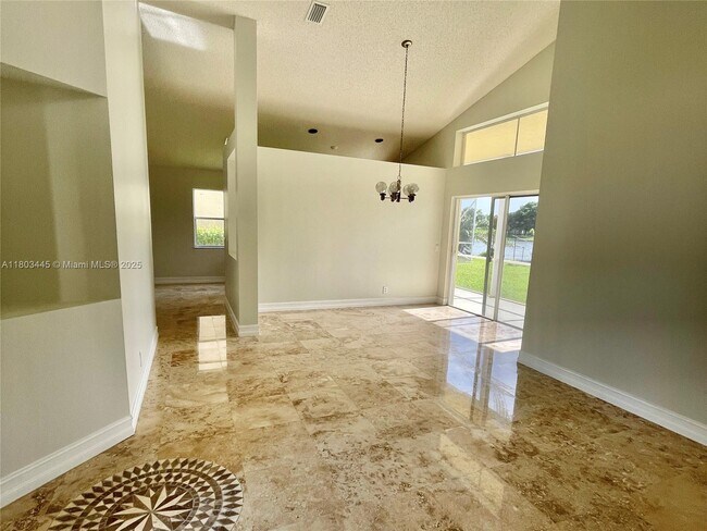 Building Photo - 808 Stanton Dr