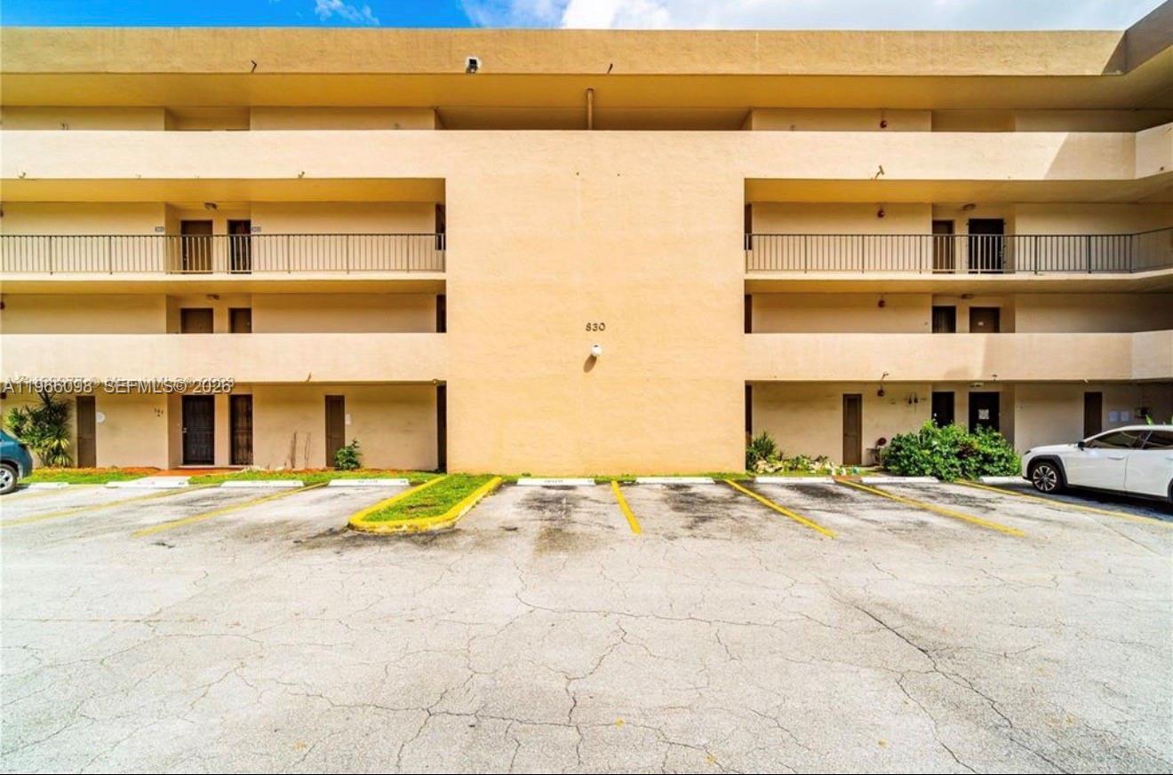 Building Photo - 830 NW 87th Ave
