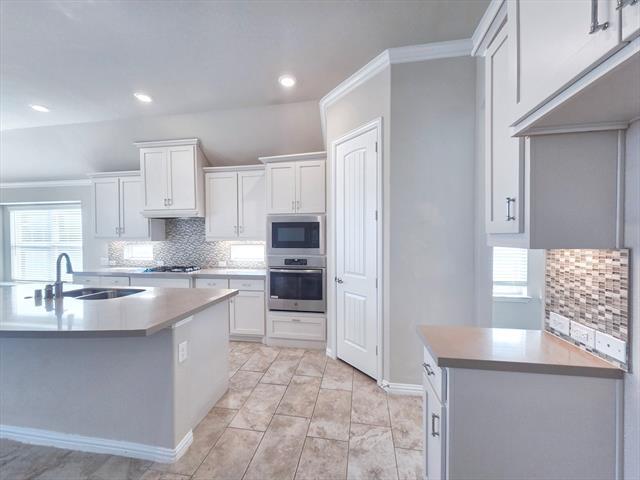 Building Photo - 355 Prairie Ridge Ln