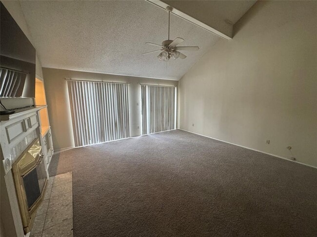 Building Photo - 5842 Sampley Way