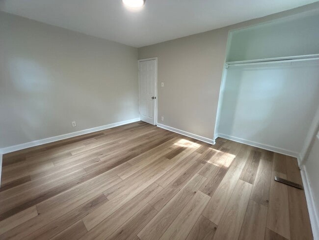 Building Photo - LARGE WESTSIDE FULLY REHABBED HOME -  3 be...