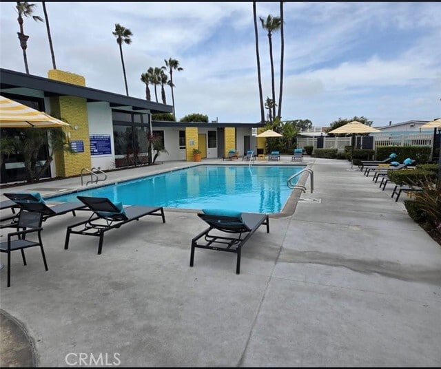 Building Photo - 21851 Newland St