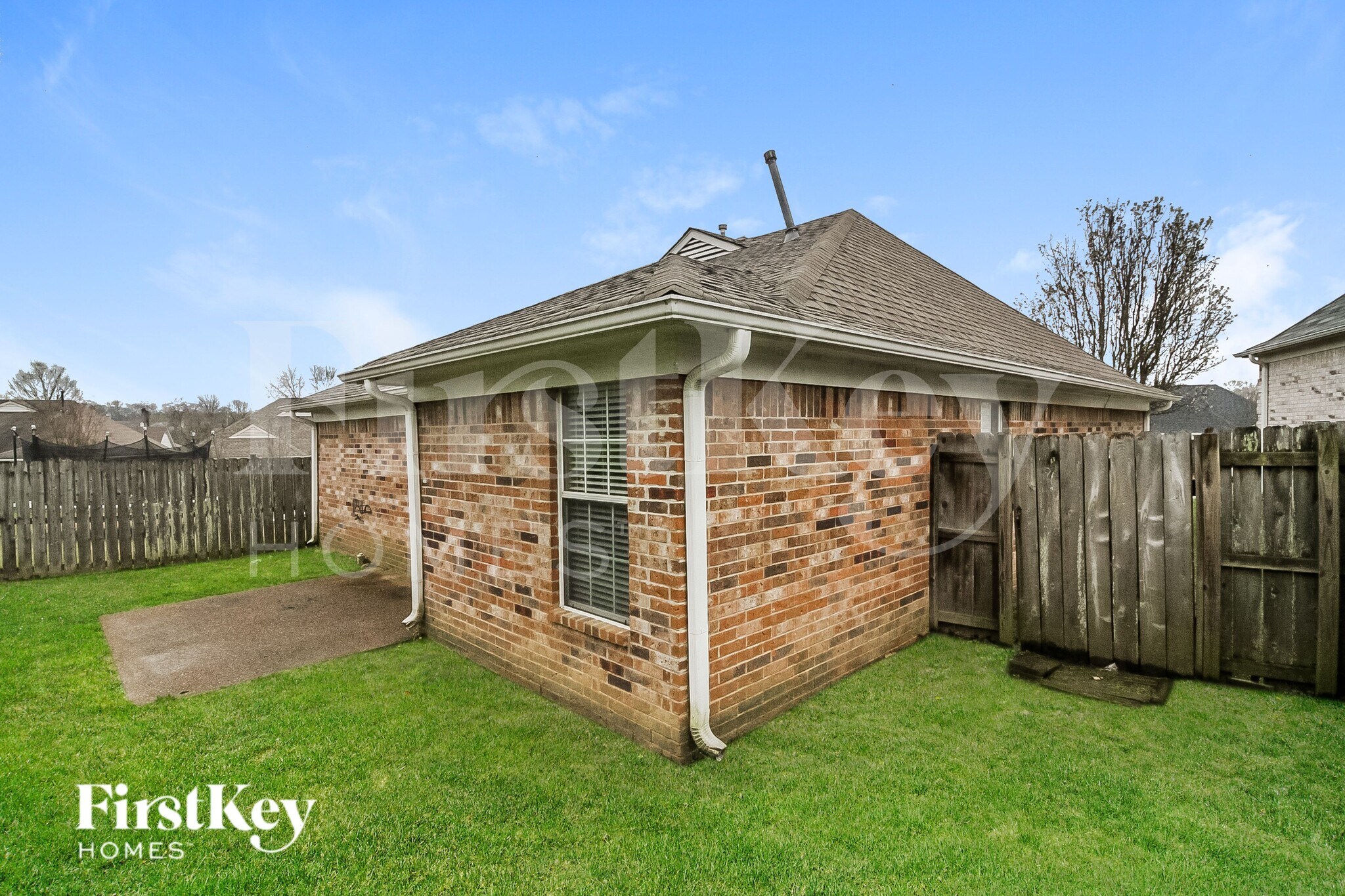 Building Photo - 10148 Cross Valley Dr