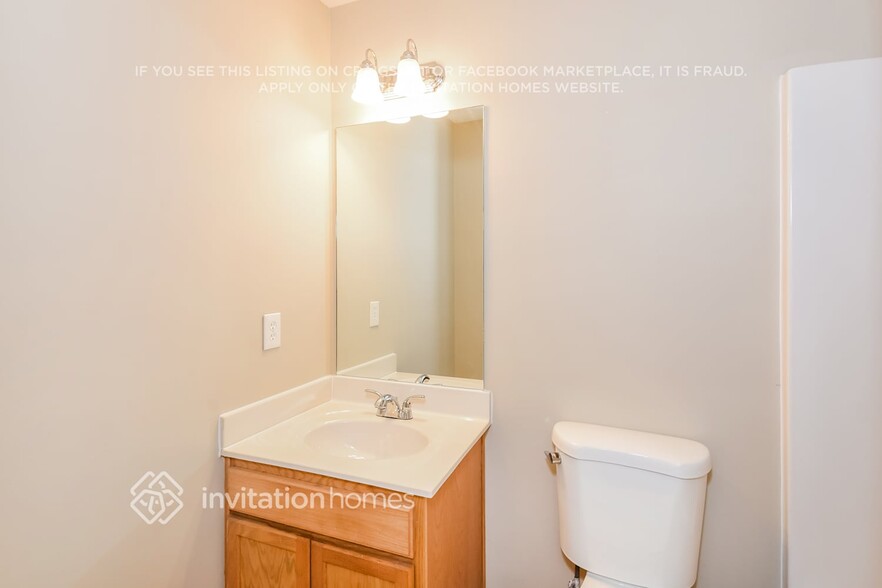 Building Photo - 9365 Brooke Cove Ct