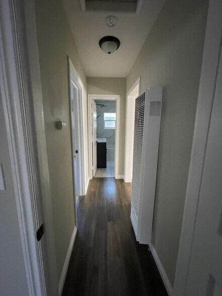 Building Photo - 1029 W 122nd St