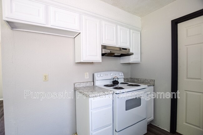 Building Photo - 1208 Cathy Ln