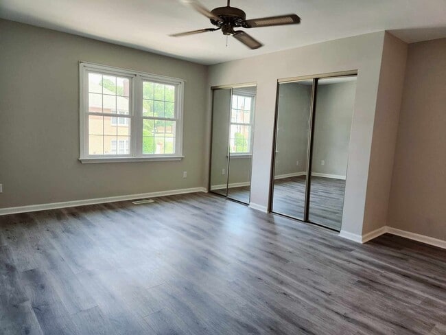 Building Photo - Adorable York County Condo