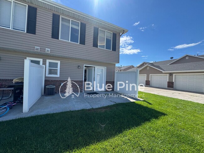 Building Photo - 429 Raven Way