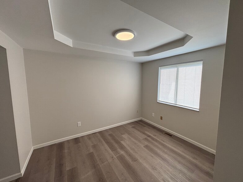 Formal dining room - 825 Bernese Ct
