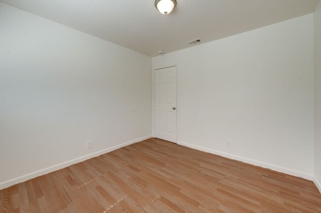 Building Photo - 7726 Laurie Way