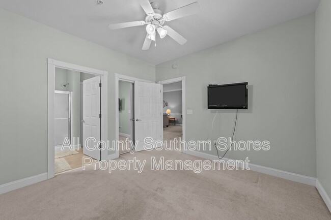 Building Photo - 4825 Luster Leaf Cir