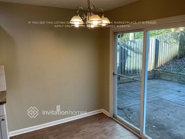 Building Photo - 208 Osmanthus Way